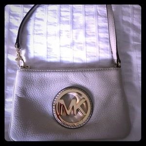 USED Michael Kors Wristlet